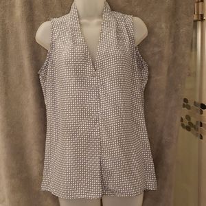 Sleeveless blouse